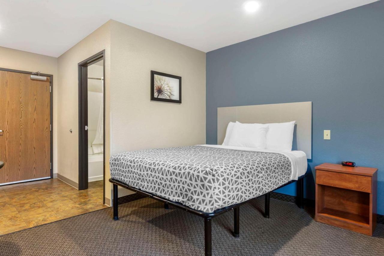 Woodspring Suites Raleigh Garner Edmondson Esterno foto